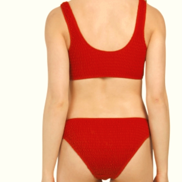 💥SALE💥 Cabana Del Sol
Smocked O Ring Bikini Set - Picture 2 of 8